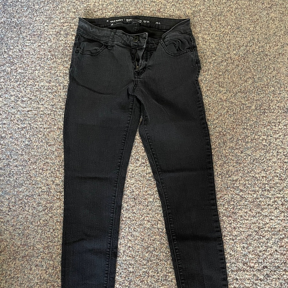Black skinny jeans